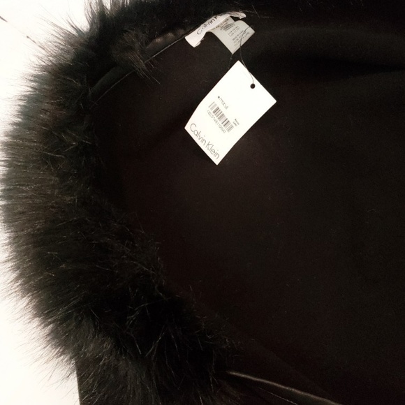 Faux Fur shawl wrap - Picture 2 of 3